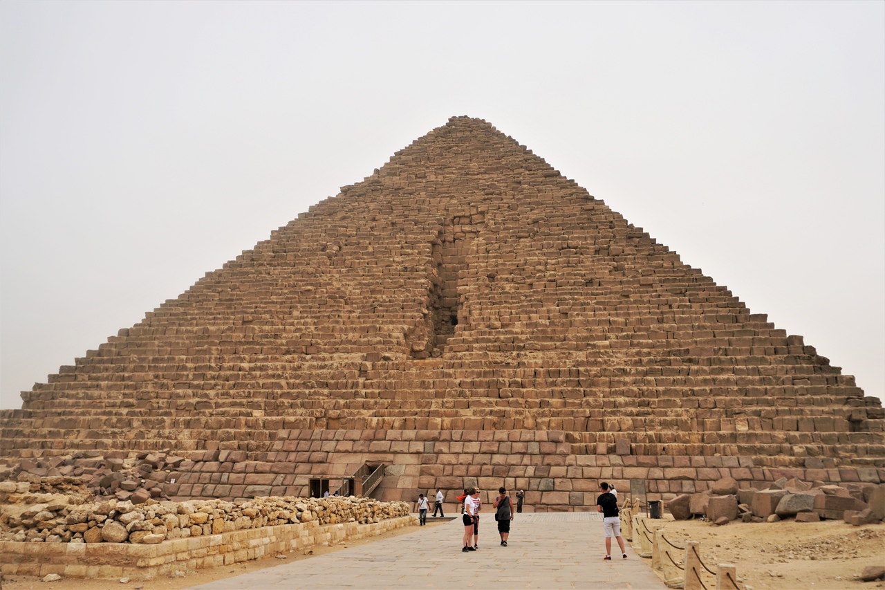 Что внутри великих пирамид в Гизе